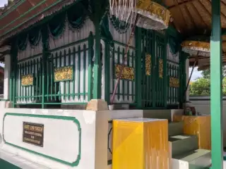 Makam Siti Kodijah 1